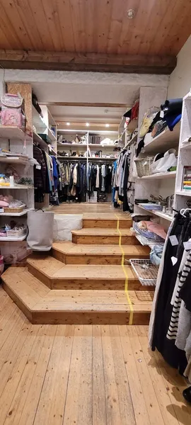 Record Store: POP Kirbubutiik