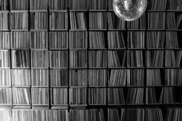 Record Store: Delan Records