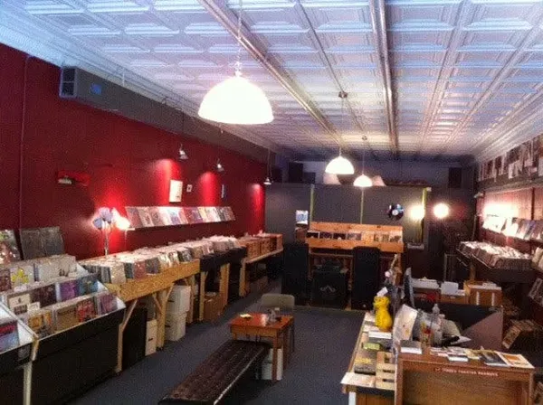 Record Store: 641rpm