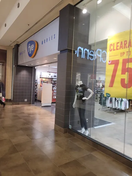 Record store thumbnail: FYE