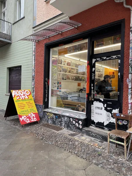 Record Store: Audio-In