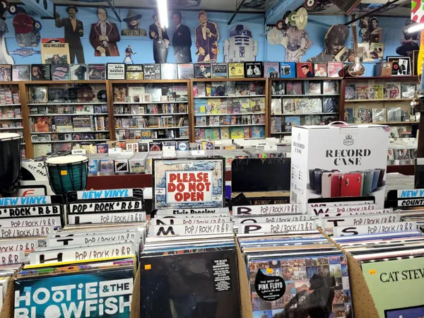 Record store thumbnail: Howard & Nan's Record Shop