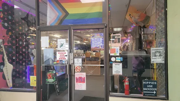 Record store thumbnail: Bananas Records: CDs, DVDs & Vinyl