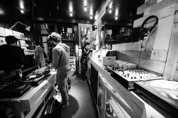 Record Store: Dischi Suonati