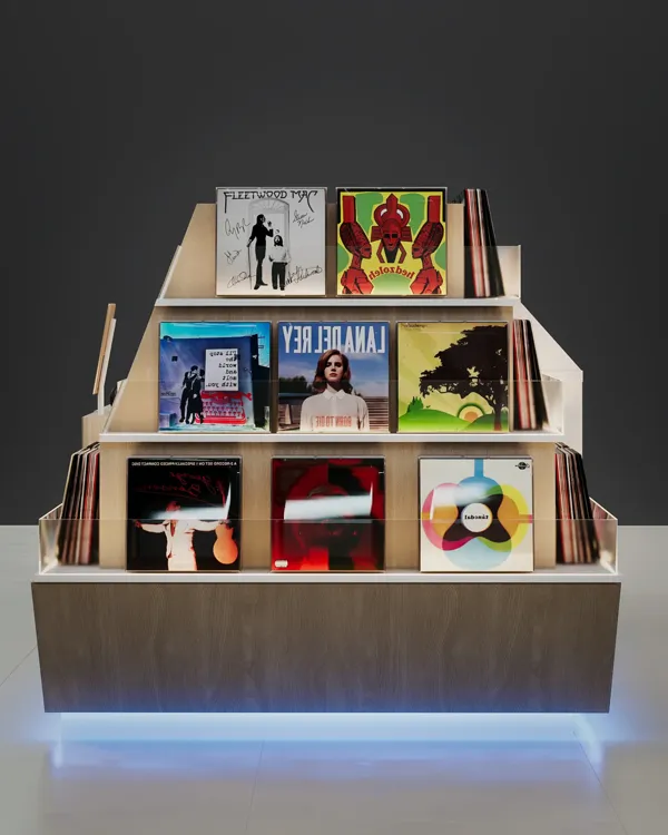 Record Store: PLAY VINYL | ТРЦ Respublika Park