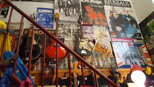 Record store thumbnail: Devil Records