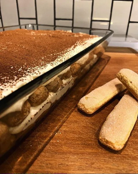 Choice Cuts Pizza & Records