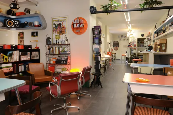 Record Store: VINILE