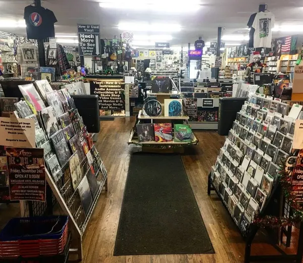 Record store thumbnail: Angelo's CD's and Vinyl