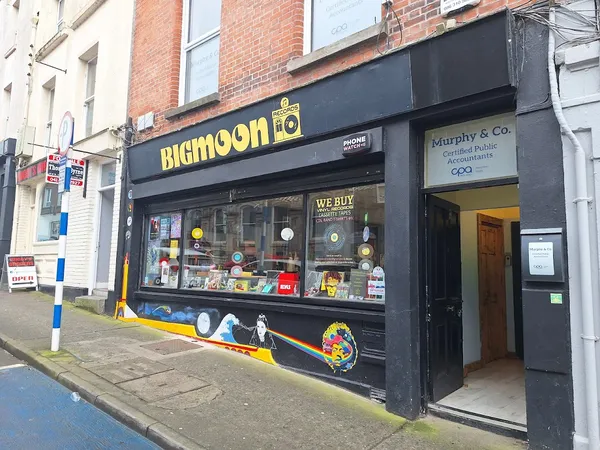 Record store thumbnail: Bigmoon records Store