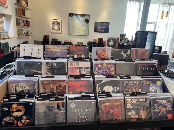 Record store thumbnail: Living In Stereo