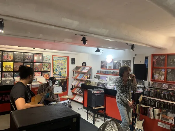 Record store thumbnail: Lollipop Music Store