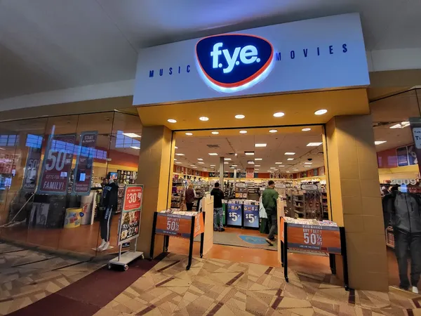 Record store thumbnail: FYE