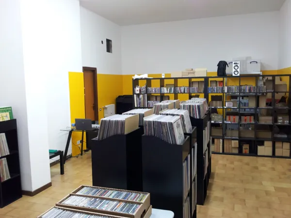 Record Store: Rock Paradise Dischi Nerviano