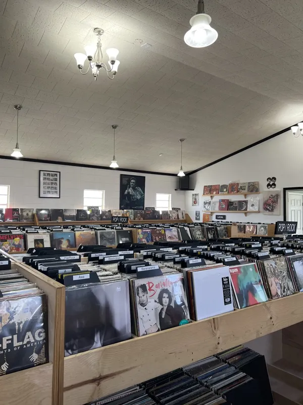 Record Store: Studio Records