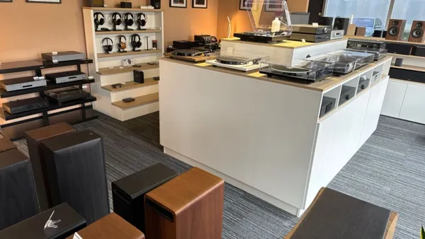 Record Store: La Belle Ecoute