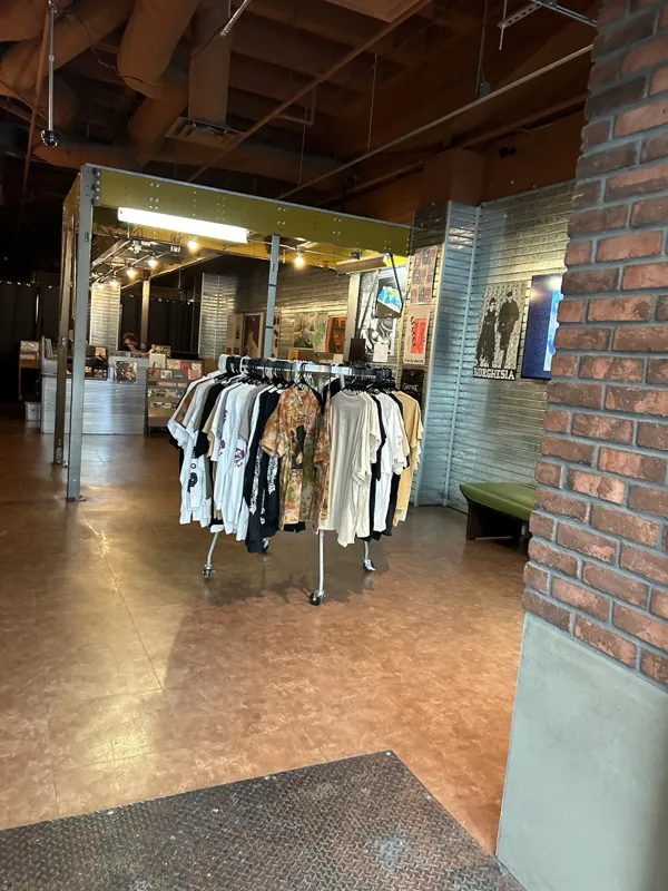 Record store thumbnail: Musique Plastique