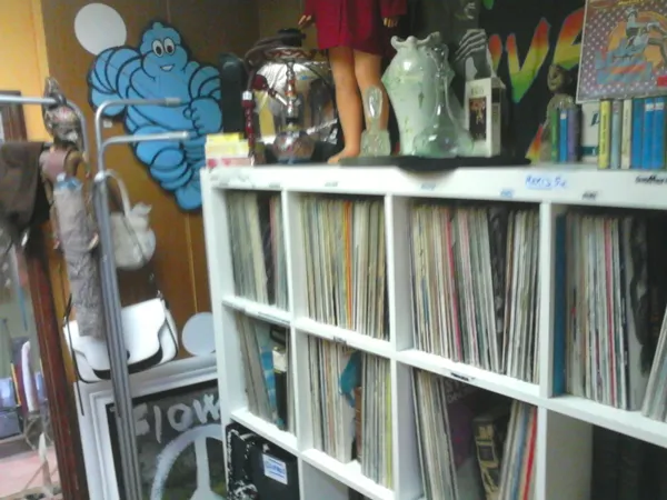 Record store thumbnail: il capo vintage kilo