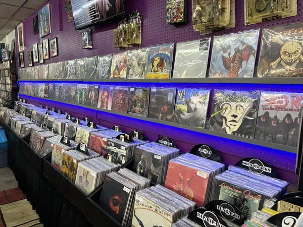 Record store thumbnail: Modern Vintage Vinyl