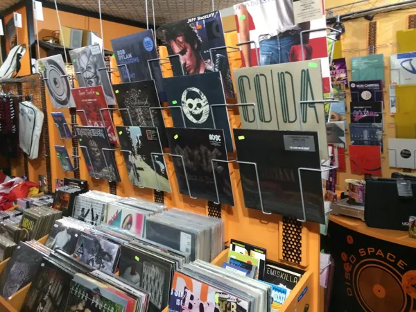 Record store thumbnail: Filmusica