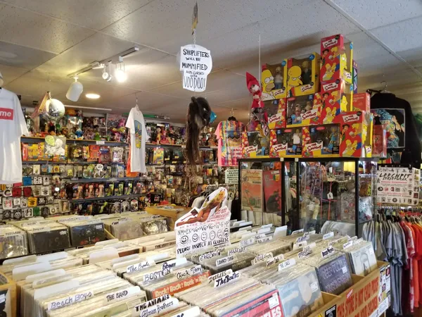Record Store: The Leechpit Records and Vintage