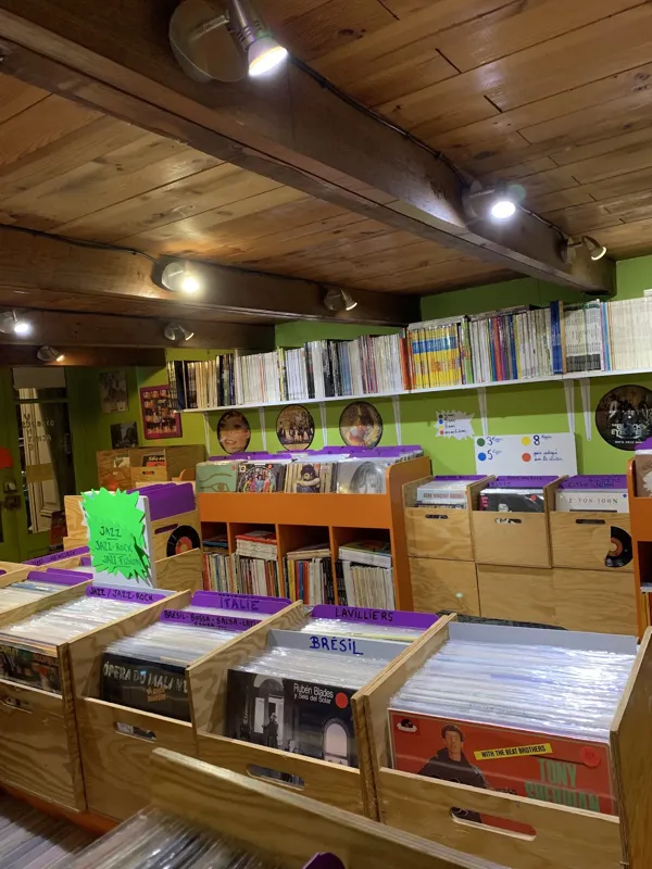 Record store thumbnail: Disquaire"THE ELECTRIC MONK", second-hand record shop, Vinyles et Bandes Dessinées d'occasion