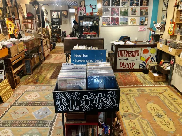 Record store thumbnail: Moonshot Emporium