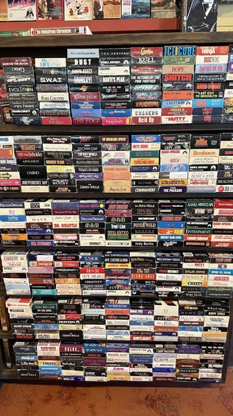 Record store thumbnail: Breakaway Records