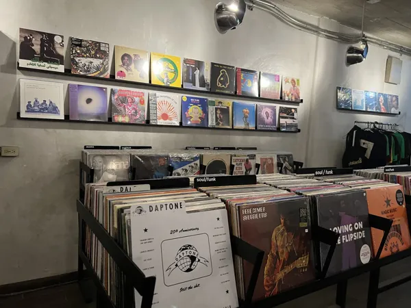 Record Store: Revancha