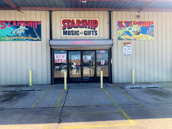 Record Store: Starship Records & Tapes