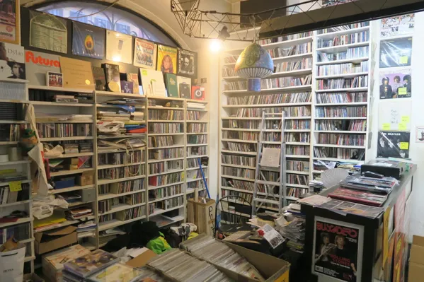 Record Store: The Discomane Snc