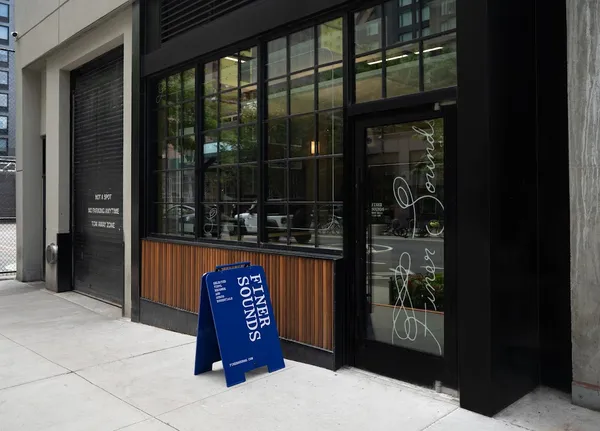 Record store thumbnail: Finer Sounds