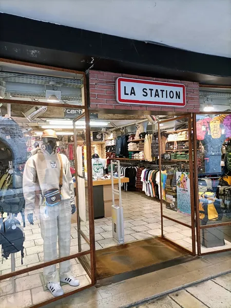 Record store thumbnail: THE STATION Street