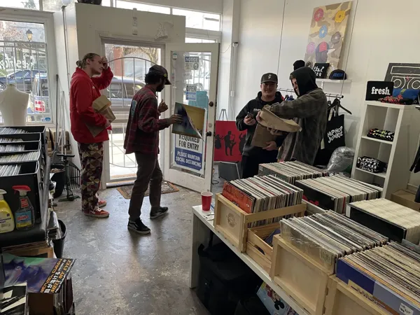 Record store thumbnail: Freshtopia