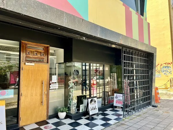 Record store thumbnail: OYE Records