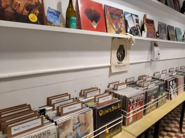 Record store thumbnail: la viniloteca