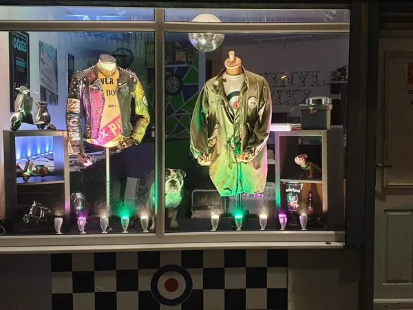 Record store thumbnail: Vinyl Fixx (Second Hand records)