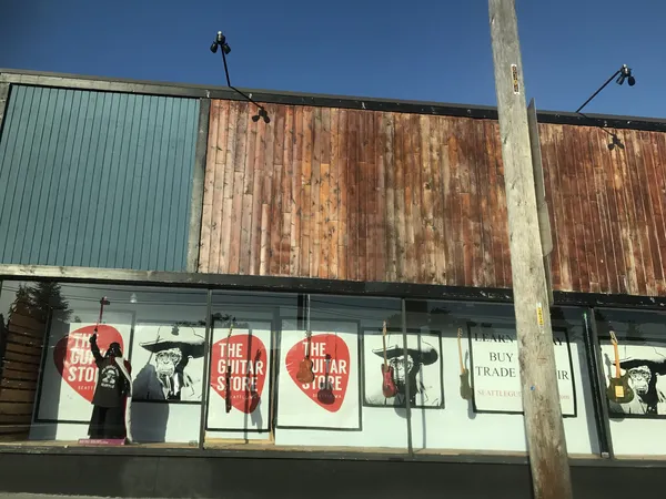 Record store thumbnail: Quimper Sound Records and Guitars