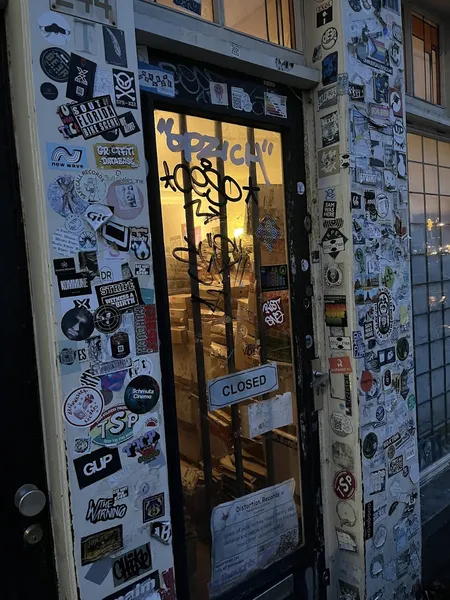 Record store thumbnail: Distortion Records