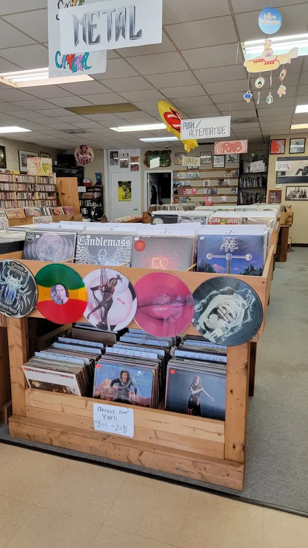 Record Store: Yesterdaze