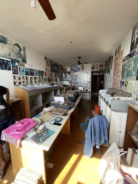 Record store thumbnail: Junior Discos