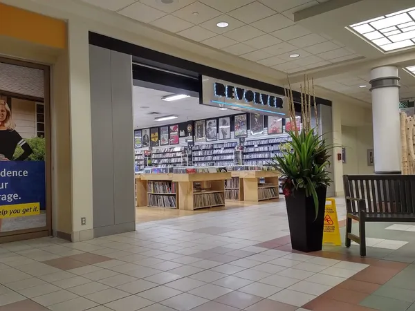 Revolver Bonnie Doon