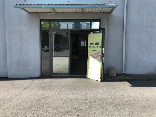 Record Store: Nailboard Rock Shop