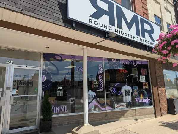 Record store thumbnail: Round Midnight Records