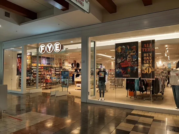 Record store thumbnail: FYE