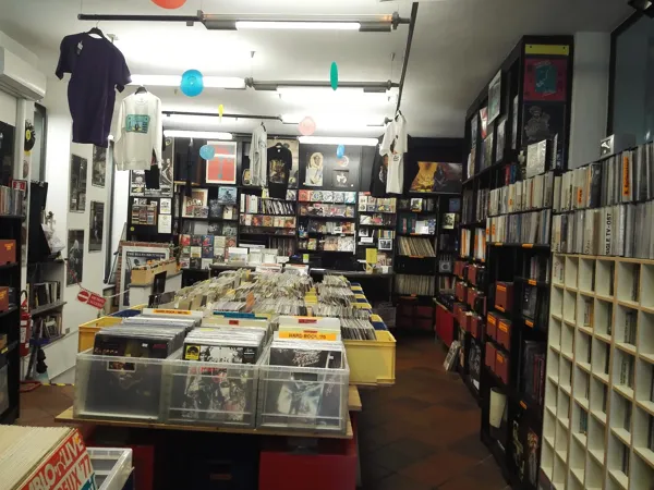 Record Store: Record Runners Varese