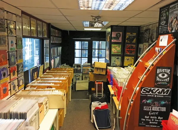 Record Store: Face The Dawn Records