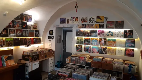 Fonotéka - BBZOO - Vinyl Record Store - Bazár gramoplatní