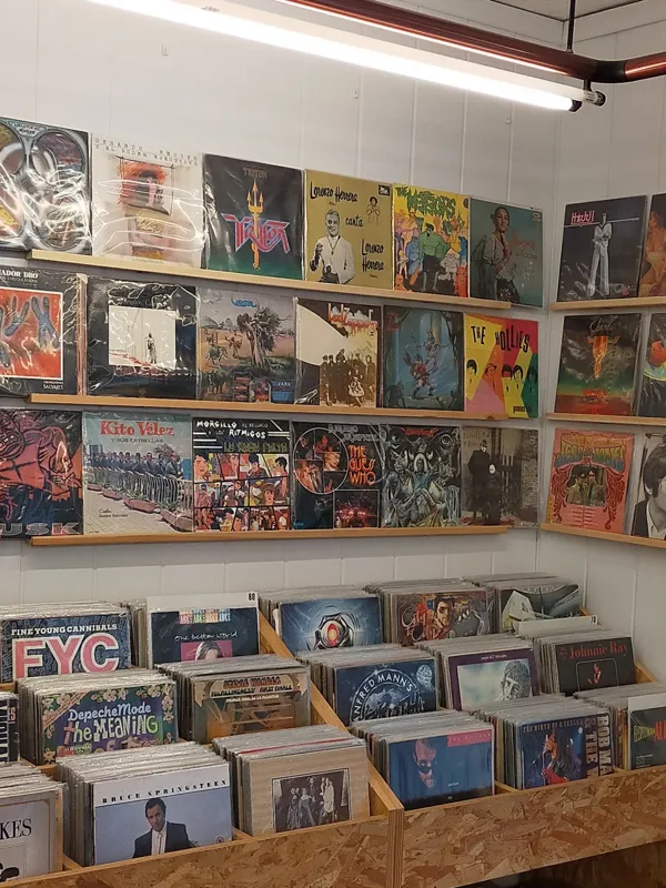 Record store thumbnail: Collection Antigüedades, Vintage y Música