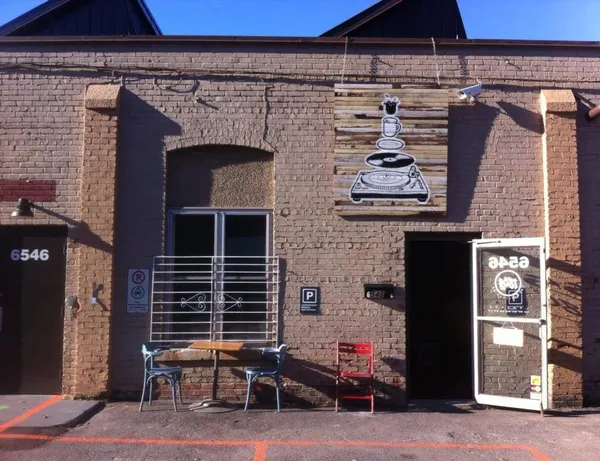 Record Store: 180g café - disquaire